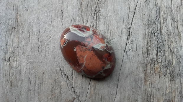 Cabochon flame jasper, 25x18 mm