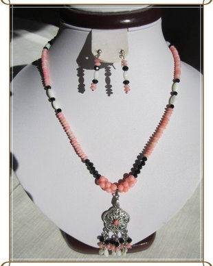 SET- CORAL ROZ, SIDEF ALB SI CRISTALE NEGRE