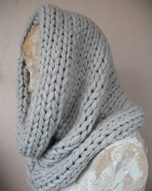 Guler/fular/accesoriu crosetat