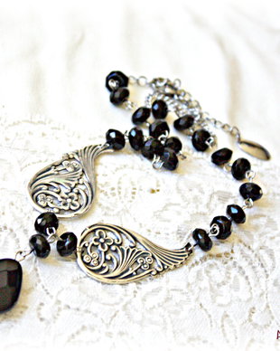 Colier choker cu onix fatetat negru