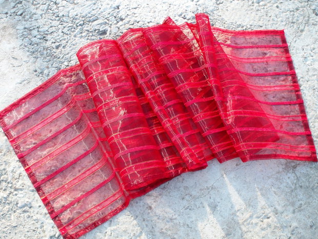 Organza rosie
