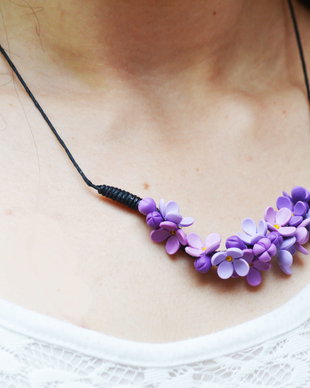 Colier liliac