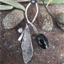 Pandant din argint 925 partial oxidat, onix si snur de bumbac cerat negru - ramaura cu maslina
