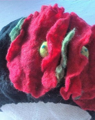 Caciulita, bascuta impaslita cu mix de lana merino si matase naturala
