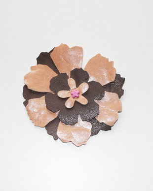 Floare din piele naturala