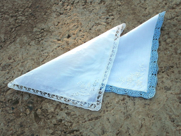 Accesorii dantelate