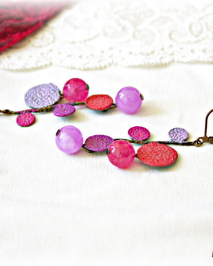 Cercei lungi multicolori cu jad violet si agate roz