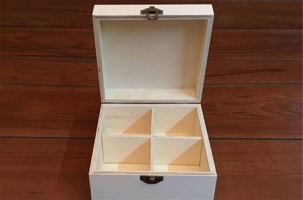 Cutie din lemn pentru plicuri de ceai cu 4 comparimente- 3272