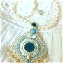 Colier cu perle de cultura albe,semipretioasenuante de albastru deshis(larimar)