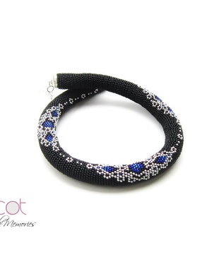 Colier crosetat cu margele de nisip - Silver Lace