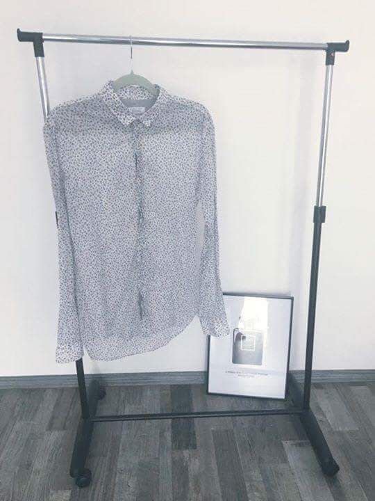 Haine: camasi .tricouri .bluze ..HM ,Zara, BSK