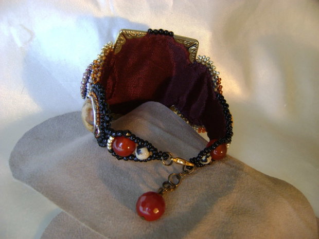 Bratara vintage , podoabe pe viata, pietre semipretioase,cristale , perle, margelute japoneze