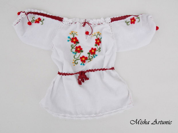 Bluza tip ie pentru copii, cu broderia impaslita