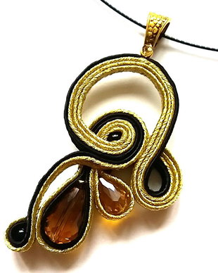 Pandantiv soutache auriu cu negru