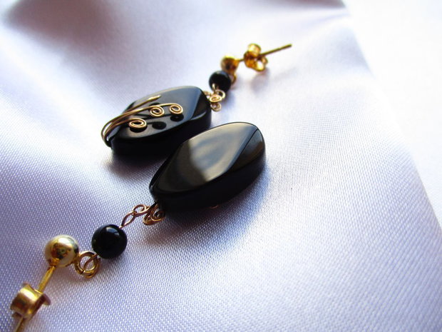 Cercei argint aurit, gold filled aur 12k si onix negru
