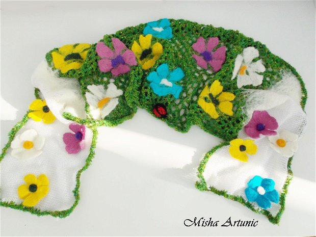 Fular/ Sal crosetat cu flori impaslite, pentru copii- Dansul florilor