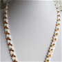 Set Bratara si Colier festiv compus din perla baroca agatata pe un snur realizat din margele japoneze half tila albe si placate cu aur de 24K