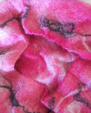 Caciulita, bascuta impaslita cu mix de lana merino si matase naturala