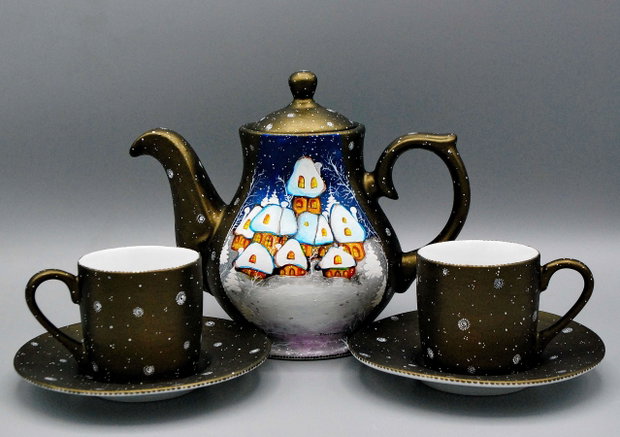 Set Ceainic cu Doua Cesti si Farfurioare " Winter Dreamland " - Winter Collection