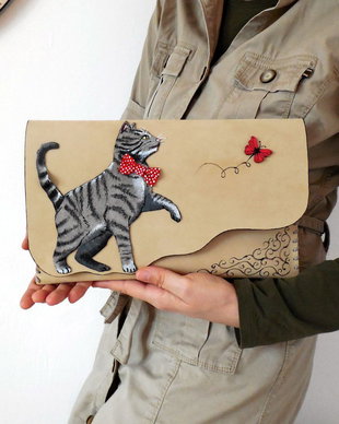 poseta plic handmade unicat din piele - Chasing Butterflies