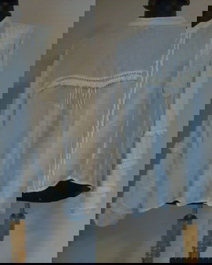 H&M BLUZA PANZA TOPITA CU BRANDEMBURGURI