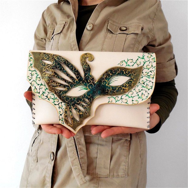 poseta plic handmade unicat din piele - Fairy Butterfly Mask 2