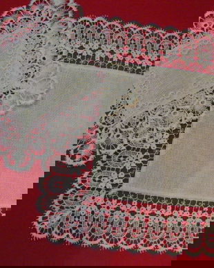 Set 2 mileuri cu dantela