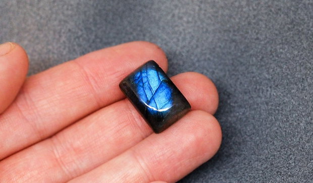 Cabochon Labradorit - Albastru -14.5 carate - IBN0018