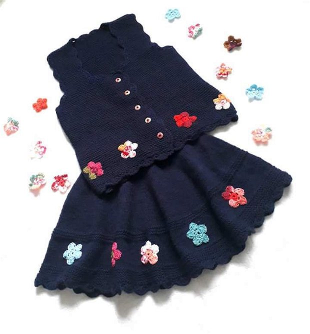 Rezervat Compleu set fusta vestă copii fete bleumarin cu flori