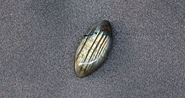 Cabochon Labradorit Marchiza neregulata - flashy - dungat - IBN0015