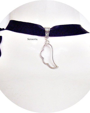 chocker cu aripa