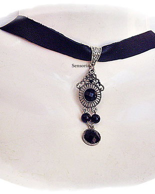 chocker piele  pandantiv filigran  cristale