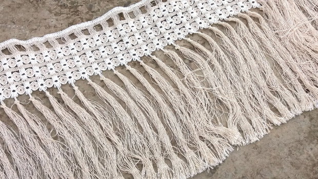 Broderie cu franjuri