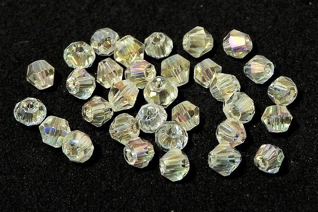 Cristale din sticla, biconice, 3 mm, AB, auriu deschis