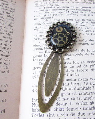 Semn de carte Black