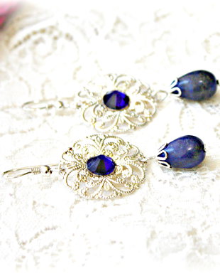 Cercei cu lapis lazuli si cristale Swarovski