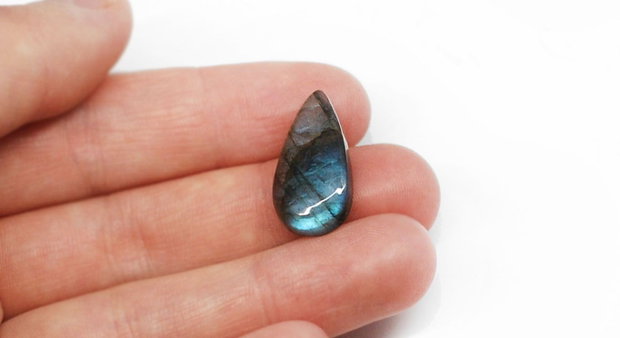 Cabochon Labradorit - GRATUIT - pentru comenzi de peste 50 ron - IBN0050