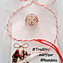 Brosa martisor cabochon sticla 14mm motive traditionale