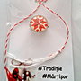 Brosa martisor cabochon sticla 14mm motive traditionale