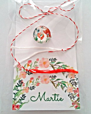 Brosa martisor cabochon sticla 14mm flori