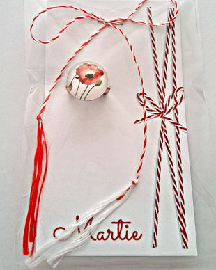 Brosa martisor cabochon sticla 14mm flori