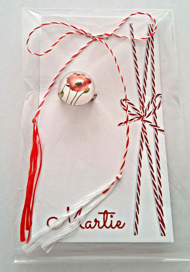 Brosa martisor cabochon sticla 14mm flori