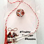Brosa martisor cabochon sticla 14mm motive traditionale