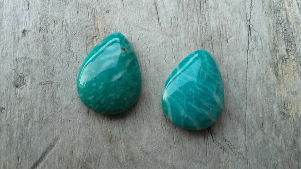 Cabochon amazoni rusesc 25x18 (2 buc)