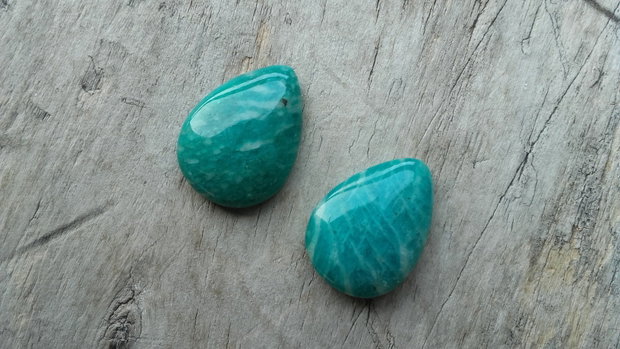Cabochon amazoni rusesc 25x18 (2 buc)
