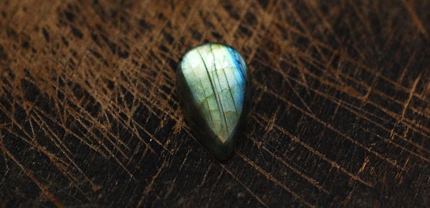 Cabochon Labradorit - Lacrima - 25.5  carate - IBN0042