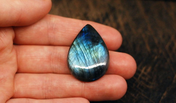 Cabochon Labradorit  albastru flashy  40.5 carate -IBN0041