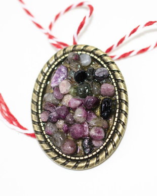 Martisor turmalina, Brosa pietre naturale