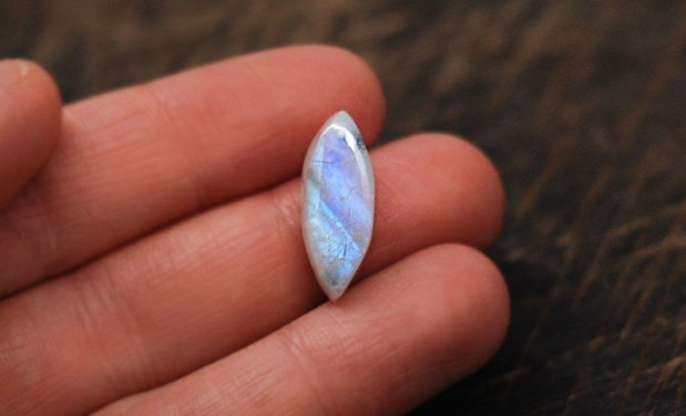 Moonstone marquise neregulat flashy - aprox 20 x 8 mm