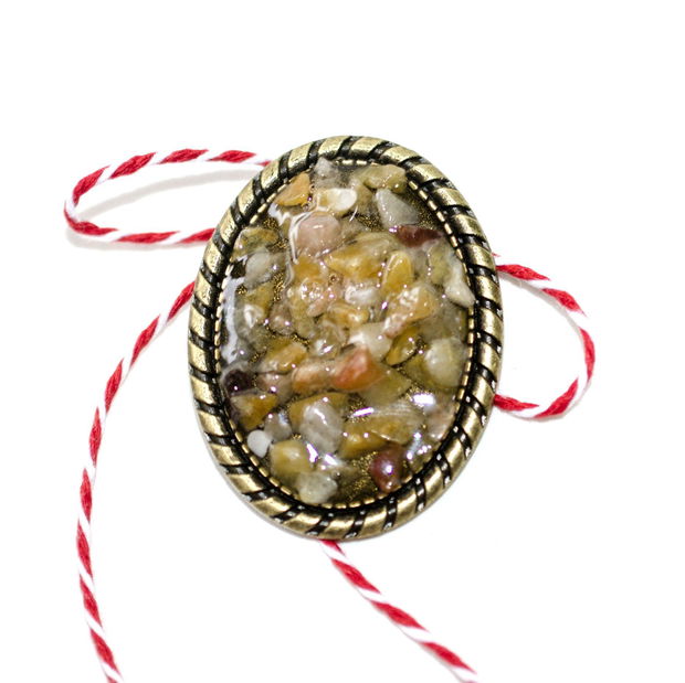 Martisor jad honey, Brosa pietre naturale